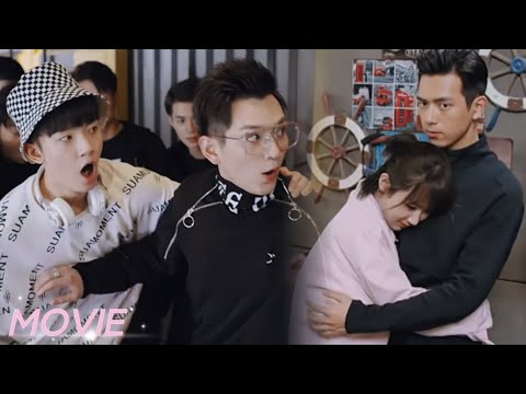 Видео: "Холодный бог первый поцелуй МЕД💖! Братья орут: "СЛИШКОМ СЛАДКО!" 😭🍯"