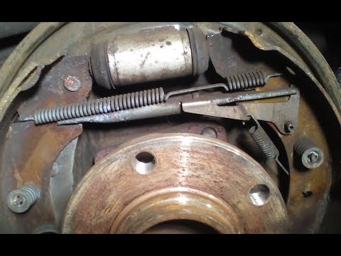 Видео: Непроста заміна задніх гальмівних колодок на Peugeot Expert, Scudo,Jampy