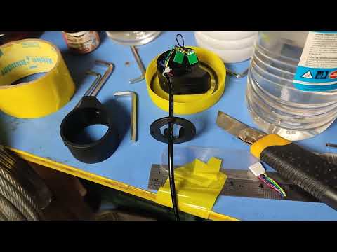 Видео: Установка курка газа от KUGOO HX* на Himo L2