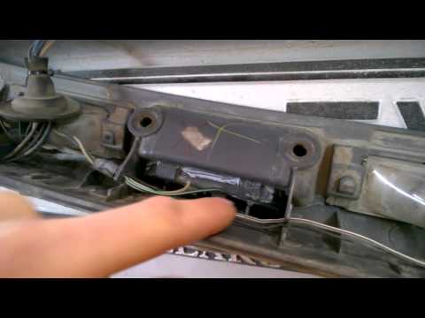 Видео: Ремонт кнопки задней двери Крайслер Вояджер,Таун кантри,Додж Караван.