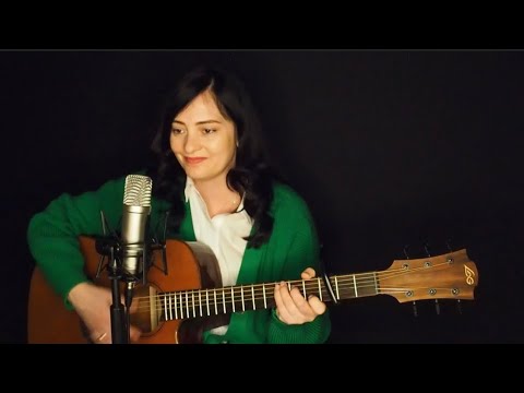 Видео: А за окном зима метёт февраль… (Новая песня под гитару)