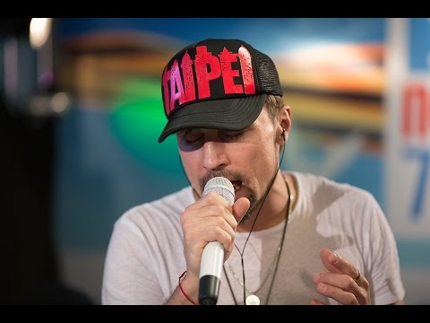 Видео: Дима Билан - На Берегу Неба (LIVE @ Авторадио)