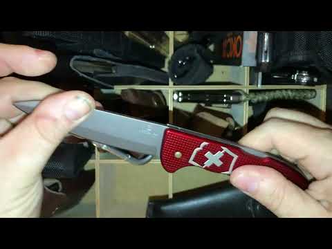 Видео: Ножемания. 45 минут ножей. Ещё одна полка закончившего ножемана. С чем ходить по Германии.