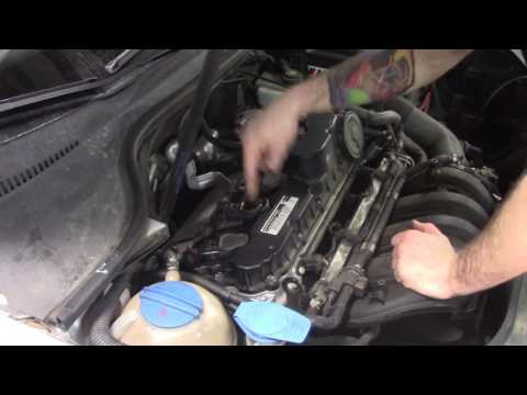 Видео: Volkswagen Jetta 2.5L 2009 года — пропуски зажигания (мигает индикатор Check Engine) без использо...