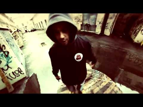 Видео: Кажэ Обойма ft.  Жара (Песочные люди) – Ва Банк