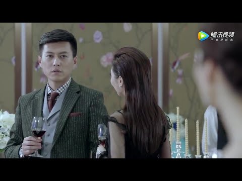 Видео: Бывший муж и любовница посетили вечеринку и столкнулись с шикарной бывшей женой. Он ошеломлен.