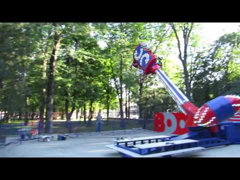 Видео: Аттракцион БУМЕРАНГ(BOOMERANG) 2.0 - 2016 в Ростове-на-Дону