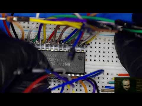 Видео: Накатываем английский патч на физический японский картридж для Famicom [Поток 0005]