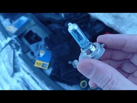 Видео: Рено Дастер.(2021)Регулировка фар. Замена лампы ближнего света.Тесты,испытания.