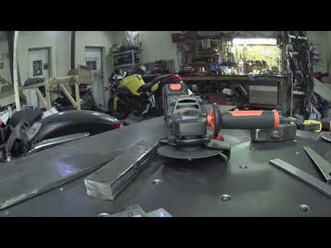 Видео: Про безщіткову болгарку Дніпро-М DGA201BC Ultra. Тест. Як хорошу ідею можна споганити аксесуарами