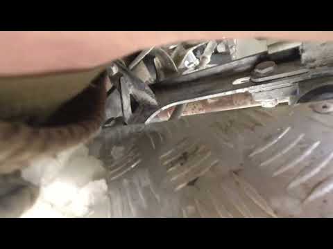 Видео: Замена цепи на вездеходе Литл.