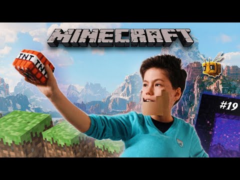 Видео: МАЙНКРАФТ - КАК БЛОКИ ПОКОРИЛИ НАШ МИР | Секреты со всего света #19 | #секретысовсегосвета