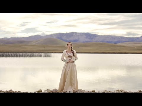 Видео: ДА САМ ИЗВОР ВОДА ЛАДНА / DA SAM IZVOR VODA LADNA - Даница Црногорчевић - OFFICIAL VIDEO 2025