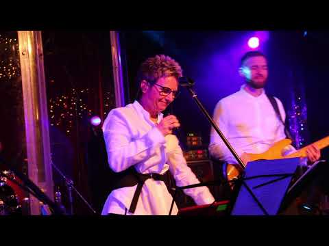 Видео: Не говорите мне прощай. Сурганова и Оркестр. Солянка. Мск. 22.12.17. MVI 5667