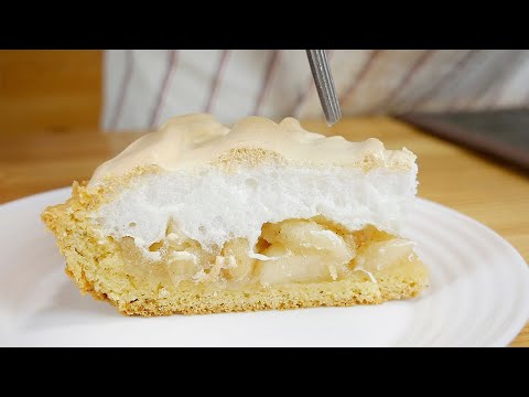 Видео: Пирог с яблоками и безе в песочном тесте