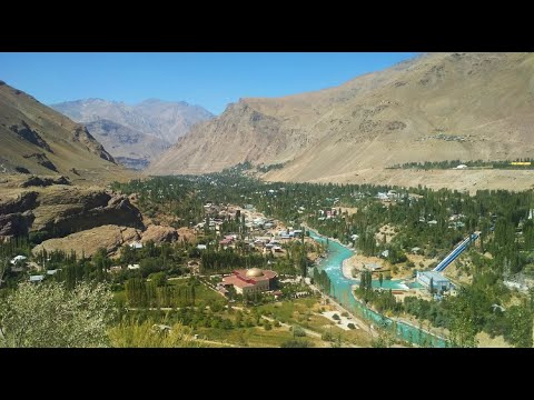 Видео: Памир.  Хорог с высоты.  Памирский ботанический сад