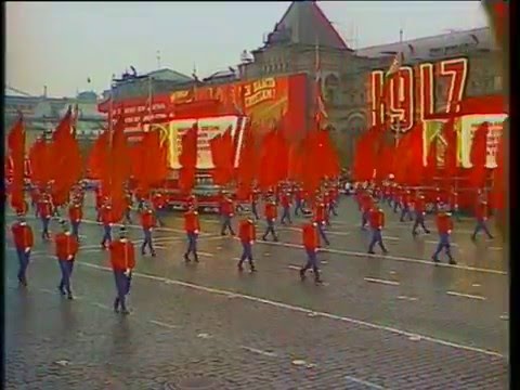 Видео: Soviet October Revolution Parade, 1976 Part II Парад 7 Ноября