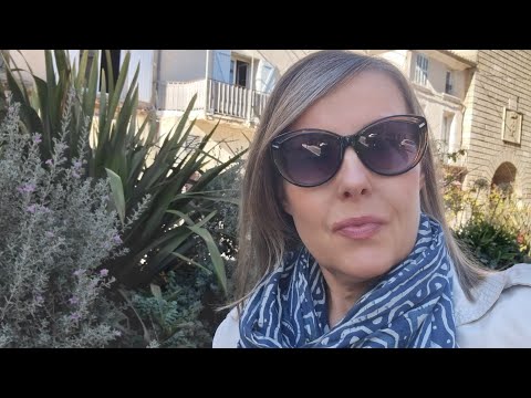 Видео: Гуляла, зашла в магазин и сделала выгодную закупку. Как едят груши французы