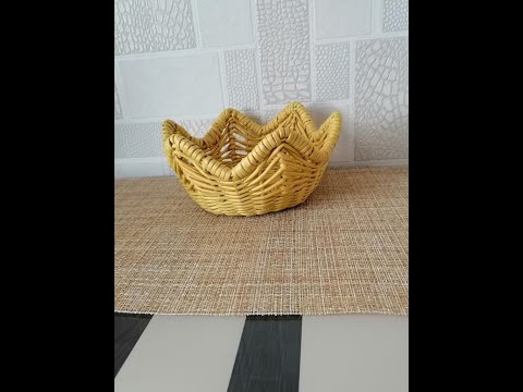 Видео: Ажурная вазочка для конфет.Плетение из бумажной лозы.