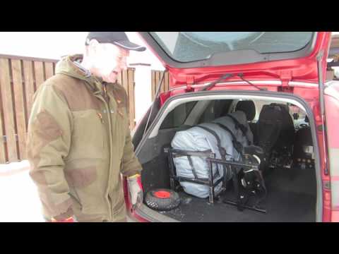 Видео: погрузка в машину шкуру лодки и мотор С20 4Т