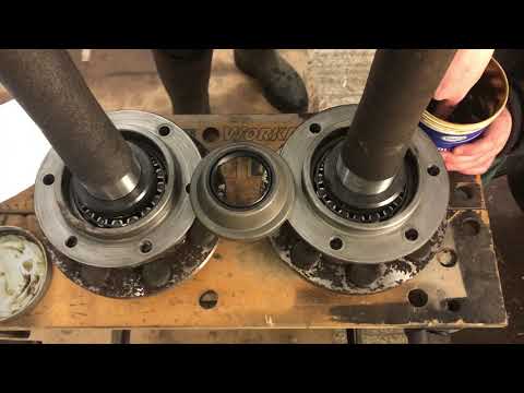 Видео: #36 Ferguson TED20 — Установка уплотнителей Sure Seals на задние оси