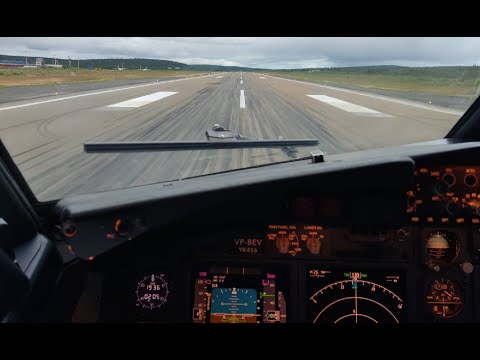 Видео: Посадка в Мурманске. Boeing 737-800