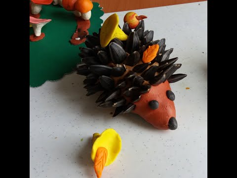 Видео: Мастер-класс по лепке из пластилина  "Лепим ёжика"