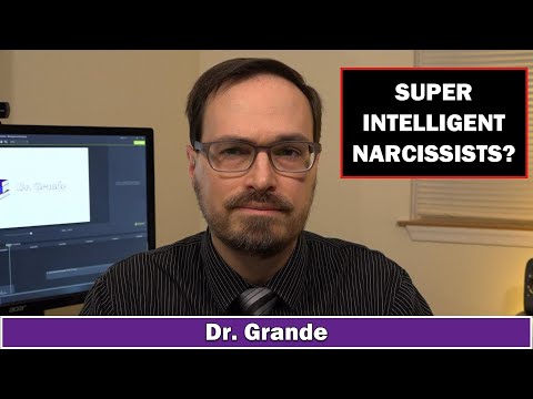 Видео: 10 вещей, которые нарциссы делают, чтобы казаться умнее, чем они есть на самом деле