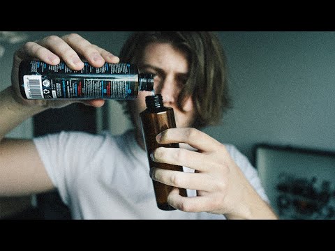 Видео: Готовлю СОЛЕВОЙ СПРЕЙ для волос ДОМА