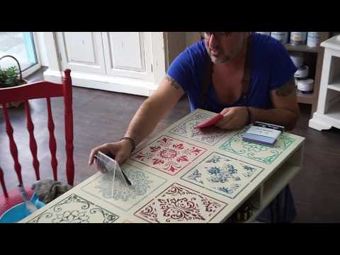 Видео: Как да боядисаме ПДЧ с тебеширена боя Ани Слоун