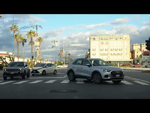 Видео: пенсионеры-итальянцы 🇮🇹на какие деньги 💸 развлекаются 😉💃