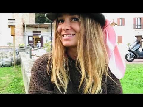 Видео: платки! шейные платки, как  и с чем носим, как завязываем?