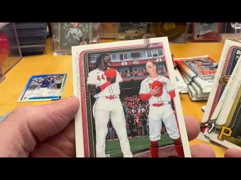 Видео: ПЕРВЫЙ ВЗГЛЯД! Серия Topps Update 2025. Ник Курц. Вытащил карту. Подписывайтесь и оставляйте комм...