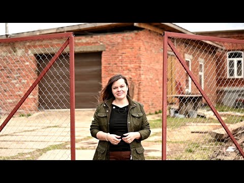 Видео: Дом 1911 года: поставили забор в пруд!