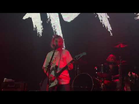 Видео: Нервы - В кругу друзей @ Happy New Fest