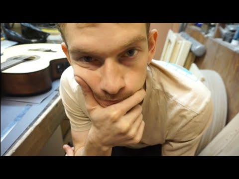 Видео: Обслуживание гитары \ Cort на нейлоне