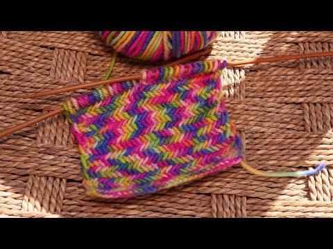 Видео: Твид на длинныйх петлях – узор спицами 🌈 Tweed on long loops - knitting pattern