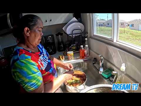 Видео: Ураганный обед (быстро и просто) Курица карри и белый рис в Cameron's Cove (AIRBNB)!!!!