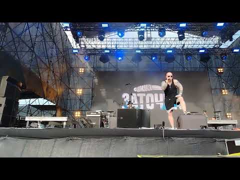 Видео: Заточка - Сам девчонка. Family Rock Fest 2025