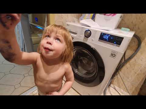 Видео: стиральная машина LG F2V3GS первое включение