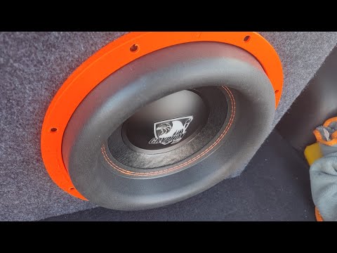 Видео: Gryphon Lite 12 V.3 SE сабвуфер который может светиться 😍 и делать флекс машины😎🤩😱😳
