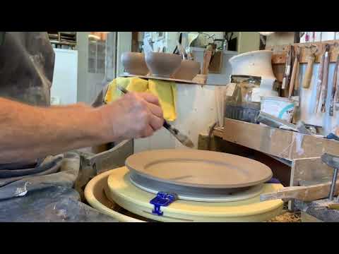 Видео: Тарелки и блюда теперь в простой и удобной подаче.