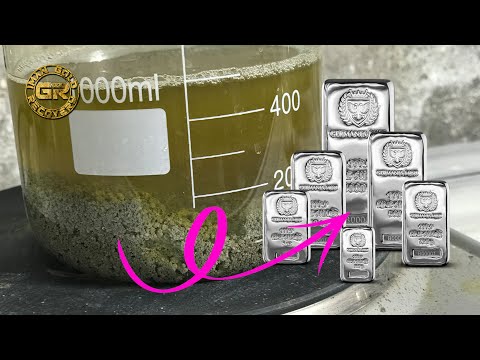 Видео: Превращение нитрата серебра в металлическое серебро с помощью щелочи (гидроксида натрия) и сахара