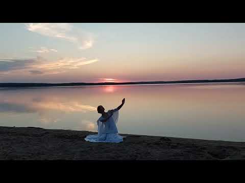 Видео: "Дала әуені".  "Мелодия степей" - это картина раскрывающихся бутонов.