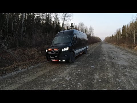 Видео: Далеко от цивилизации))) 5000 км по Канаде. (работа на спринтере в США и Канаде)