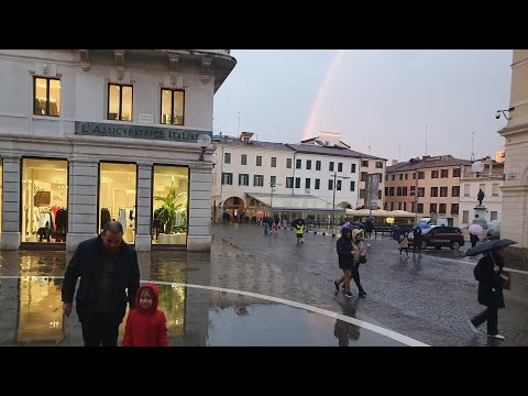 Видео: Италия римлянин, внучка Мелисса, Padova Italia