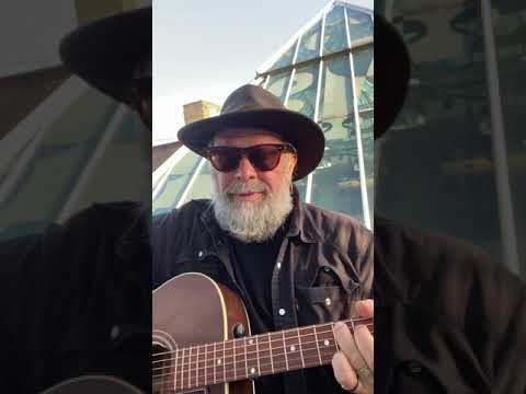 Видео: Подношение Интересному Времени. Песня 58. Учение - Свет