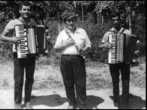 Видео: Георги Коев, орк.Борис Карлов - Главинишко хоро(1950)s