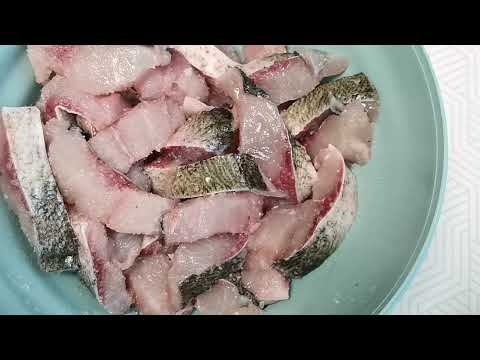 Видео: Такая рыба всегда очень вкусная. Маринованный толстолобик.