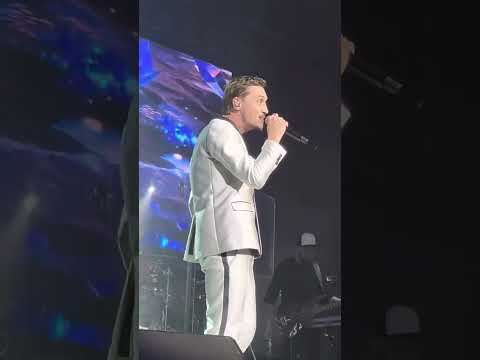 Видео: Дима Билан @bilanofficial  «Как хотел я» Саратов 30.05.2023